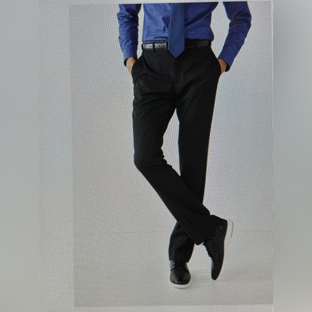 NWT men’s dressy slacks. Slim fit